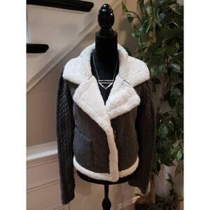 Thread & Supply Sherpa Lined Jacket Women’s Small Gray Faux Fur Cozy Warm